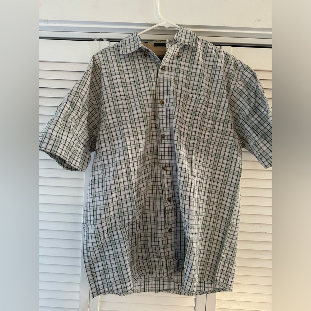 Men’s Wrangler button up